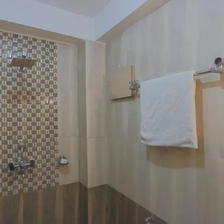 Oyo 789 Hotel Shivam Plaza Kathmandu Exterior photo